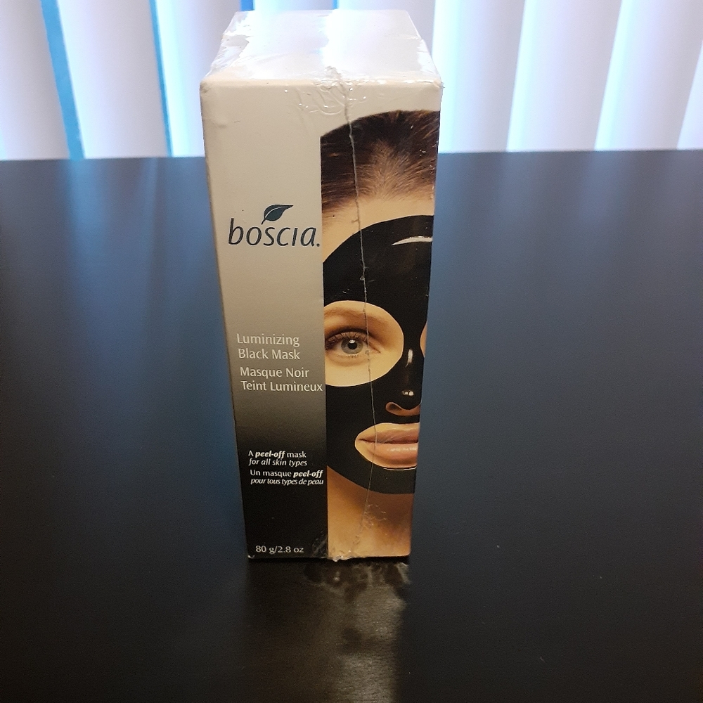 Boscia Luminizing Charcoal Face Mask